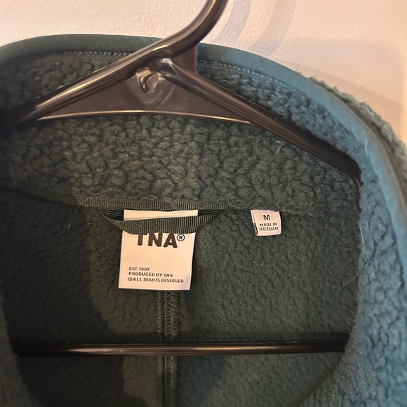 TNA Green Fleece 1/4 Zip - Picture 3 of 4